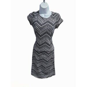 French Atmosphere Black and White Stretch Dress Size L